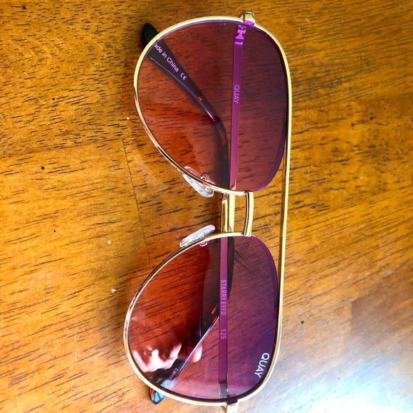 Quay Australia “Starry Eyed” Aviator Sunglasses - Picture 1 of 3